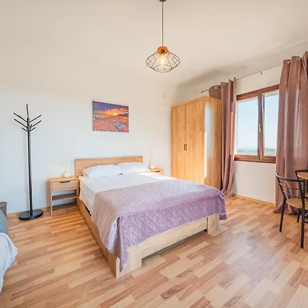 Melissa 1 Halikúnasz